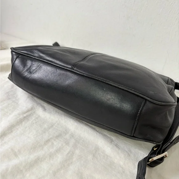 ETIENNE AIGNER Vintage Embossed Big Logo Minimalist Leather Crossbody Bag Purse - Picture 16 of 16